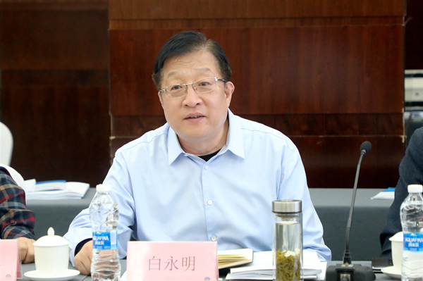 4——彬长集团党委书记、董事长白永明在会上发言.jpg