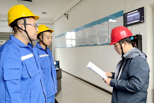 1762134078100068.jpg 2.党员宣讲_副本.jpg