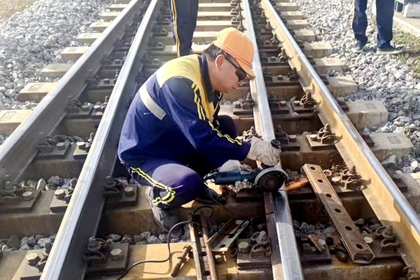 1763003433126865.jpg 修旧利废_副本.jpg